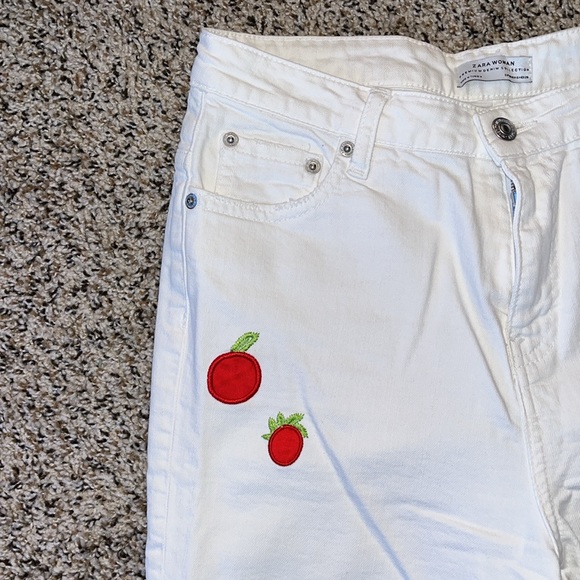 Zara Women’s Jeans - Picture 4 of 9